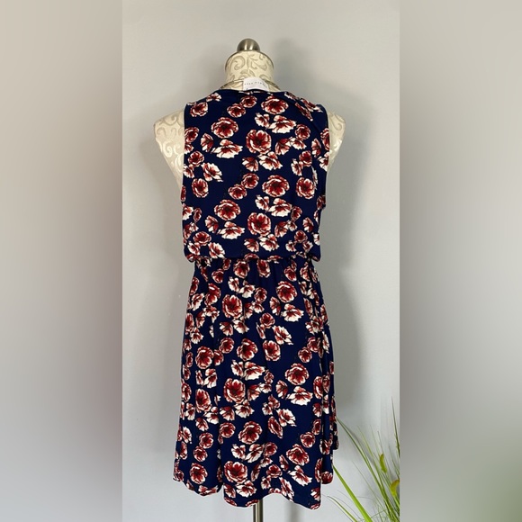 FRENCH Grey Dress Size Medium.  #D1 - Picture 3 of 5